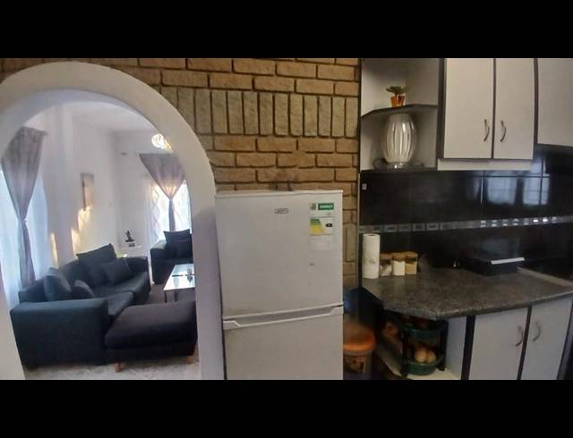 4 BEDROOM HOUSE FOR SALE IN SILVERGLEN